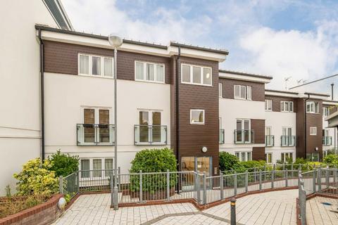 1 bedroom flat for sale, Stane Grove, London SW9