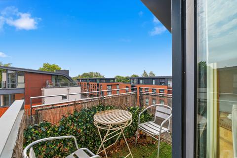 2 bedroom flat for sale, Castle Boulevard, Park Rock Castle Boulevard, NG7