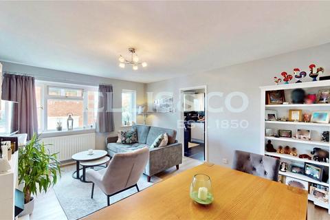 2 bedroom maisonette for sale, Queensbury Road, Wembley, HA0