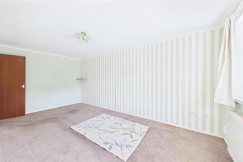 undefined, Convenient Clevedon living near riverbank walks
