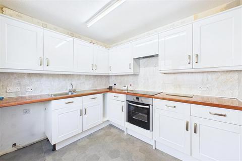 undefined, Convenient Clevedon living near riverbank walks