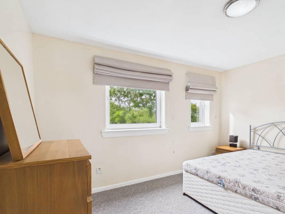 Apartment in Edinburgh - More