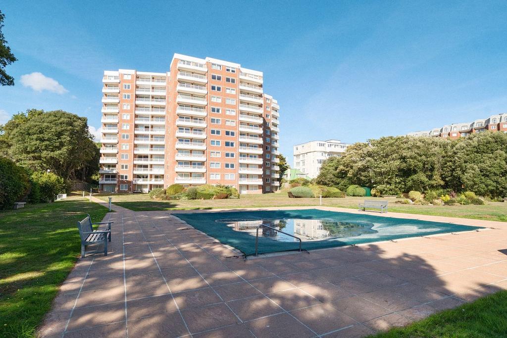 Apartment in Bournemouth - View 3