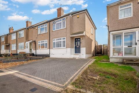 2 bedroom end of terrace house for sale, Swaisland Road, Dartford