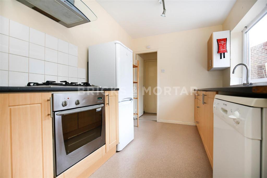 Apartment in Newcastle Upon Tyne - View 4