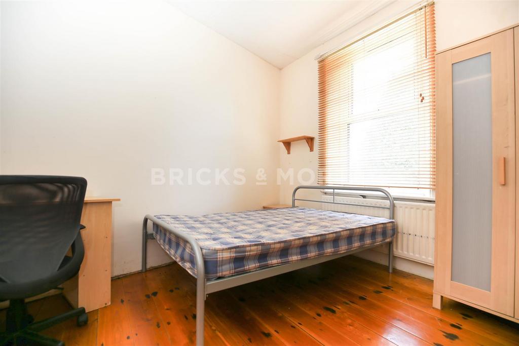 Apartment in Newcastle Upon Tyne - More