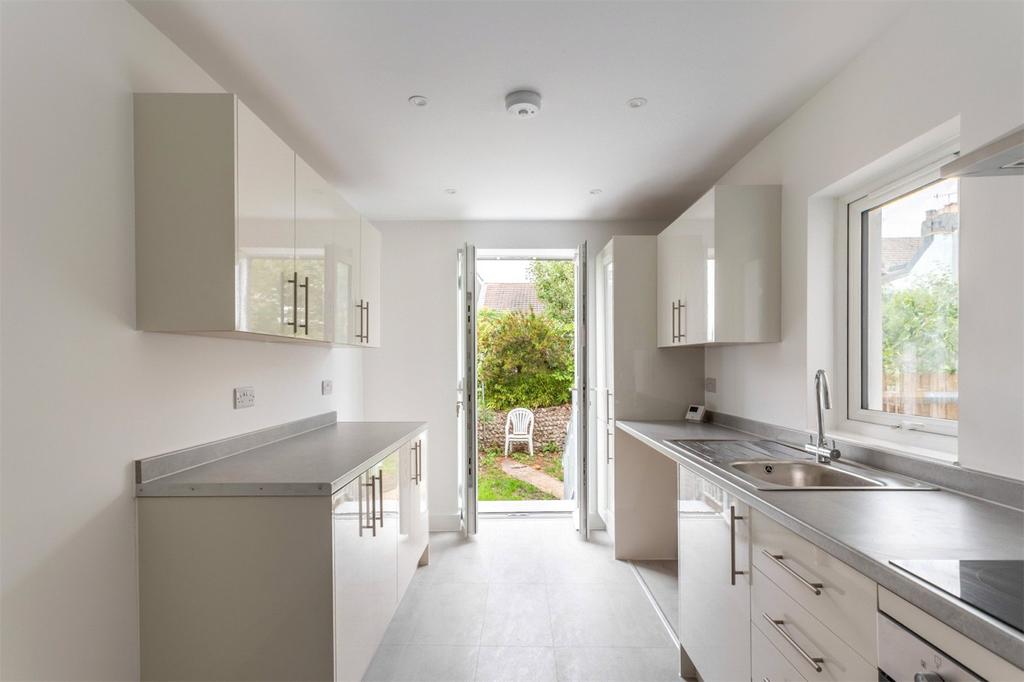 Apartment in Brighton - View 3
