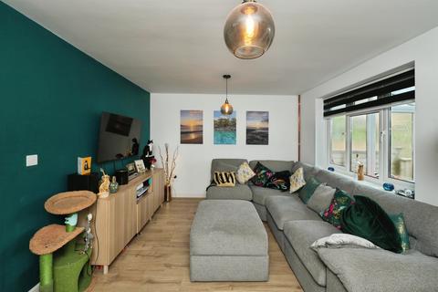 3 bedroom terraced house for sale, Holyrood Close, Stoke Gifford, Bristol