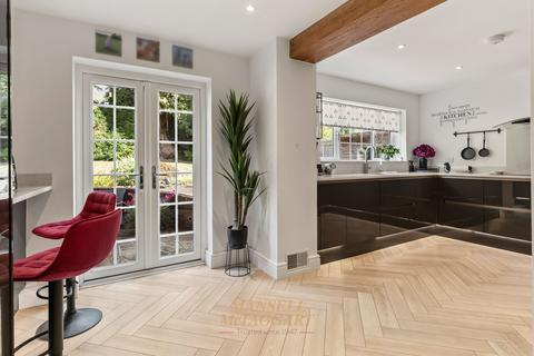 5 bedroom detached house for sale, Beechey Way, Crawley RH10