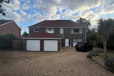 4 bedroom detached house to rent, Gayton Road, KING'S LYNN