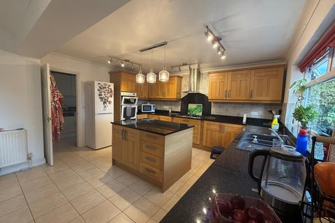 4 bedroom detached house to rent, Gayton Road, KING'S LYNN