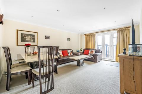 undefined, ROYAL SWAN QUARTER, LEATHERHEAD, KT22