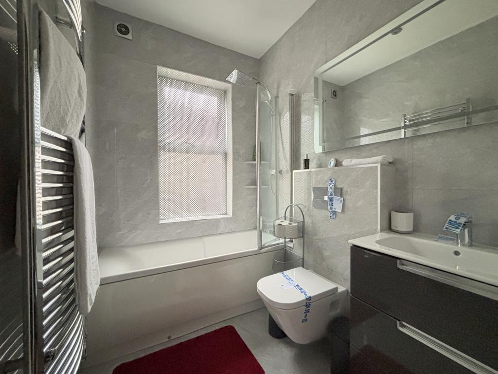 Apartment in Bournemouth - More