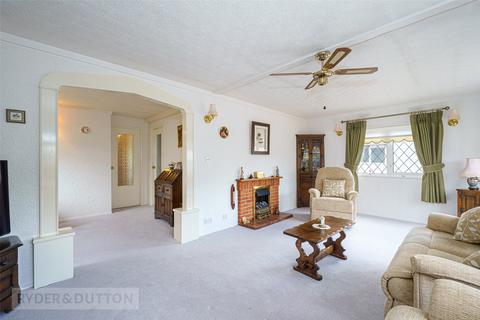 2 bedroom bungalow for sale, Andrew Crescent, Crosland Hill, Huddersfield, West Yorkshire, HD4