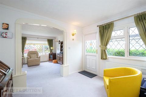 2 bedroom bungalow for sale, Andrew Crescent, Crosland Hill, Huddersfield, West Yorkshire, HD4