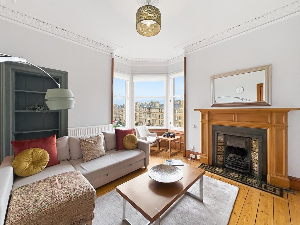 Apartment in Edinburgh - View 3