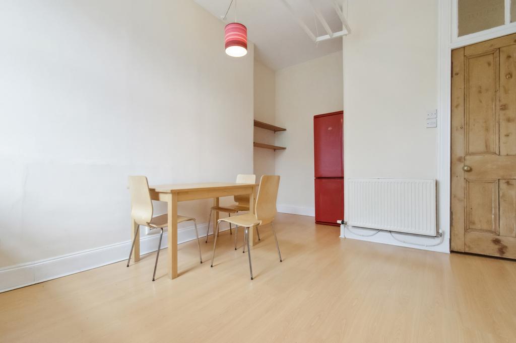 Apartment in Glasgow - View 5