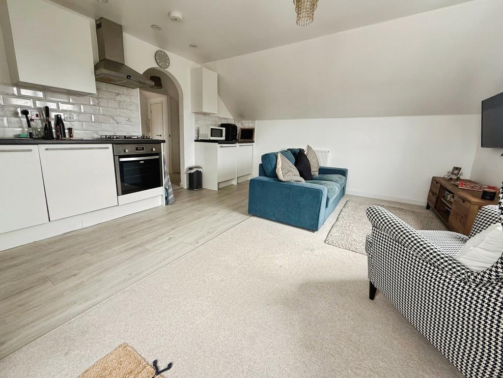 Apartment in Reading - View 2