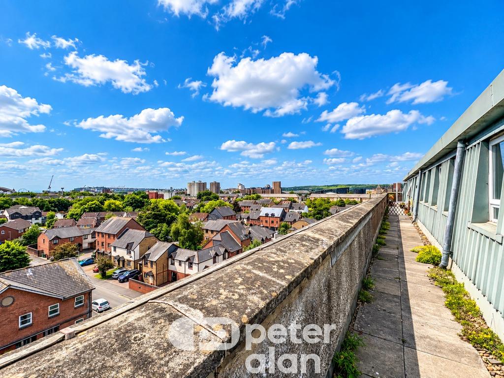 Apartment in Cardiff - View 2