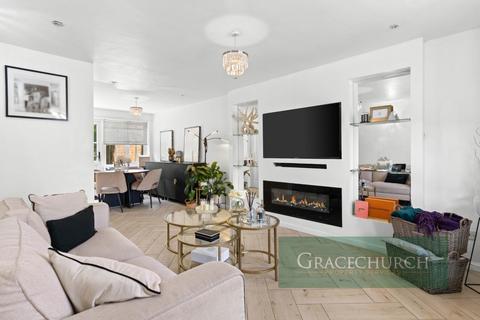 undefined, Hollybush Way, West Cheshunt EN7