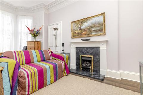 undefined, 4/5 Royston Terrace, Edinburgh, EH3