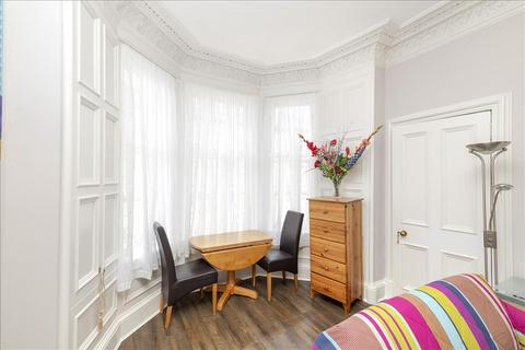 undefined, 4/5 Royston Terrace, Edinburgh, EH3