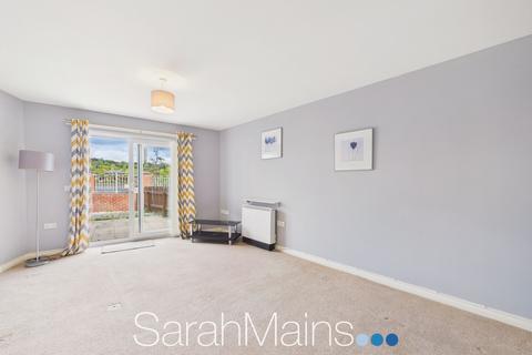 2 bedroom flat for sale, Grebe Close, Dunston, NE11
