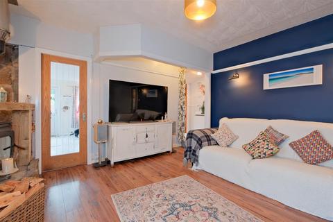 3 bedroom semi-detached house for sale, Muir Street, Larkhall