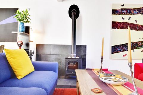 3 bedroom end of terrace house for sale, Gillsmans Hill, St. Leonards-On-Sea