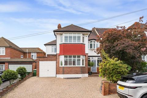 4 bedroom semi-detached house for sale, The Close, Bexley