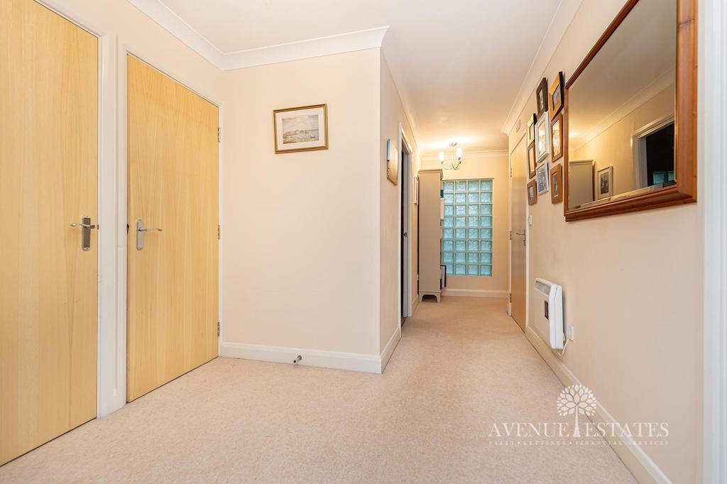 Apartment in Bournemouth - View 5