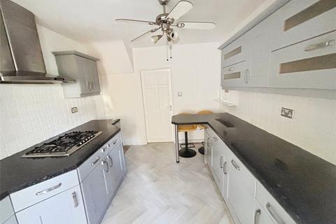 3 bedroom semi-detached house to rent, Simmins Crescent, Leicestershire LE2