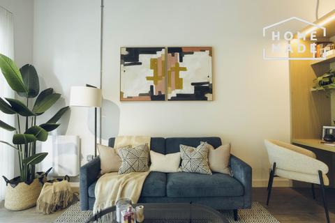 undefined, 200 Hammersmith Road, W6