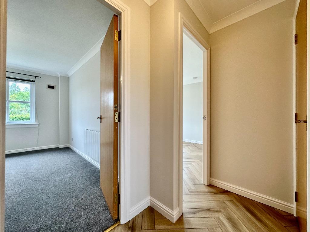 Apartment in Edinburgh - View 5