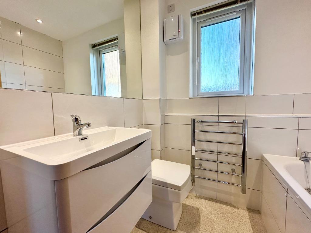 Apartment in Edinburgh - More