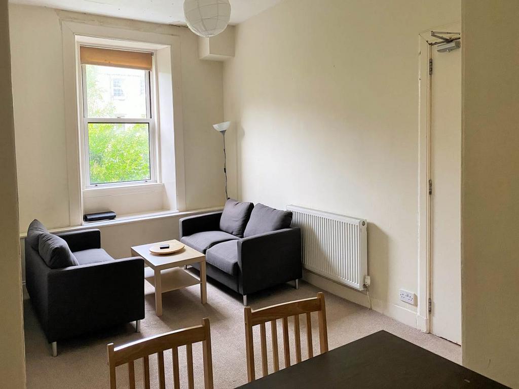 Apartment in Abbeyhill - View 3