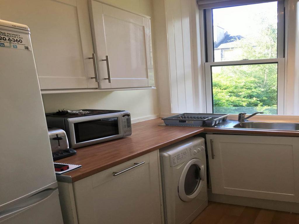 Apartment in Abbeyhill - View 4