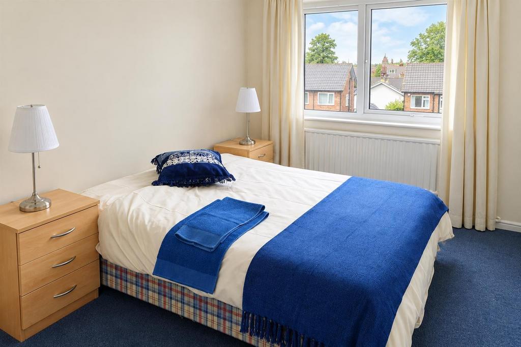 Apartment in Leeds, Chapel Allerton - View 4