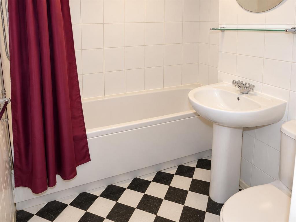 Apartment in Leeds, Chapel Allerton - View 5