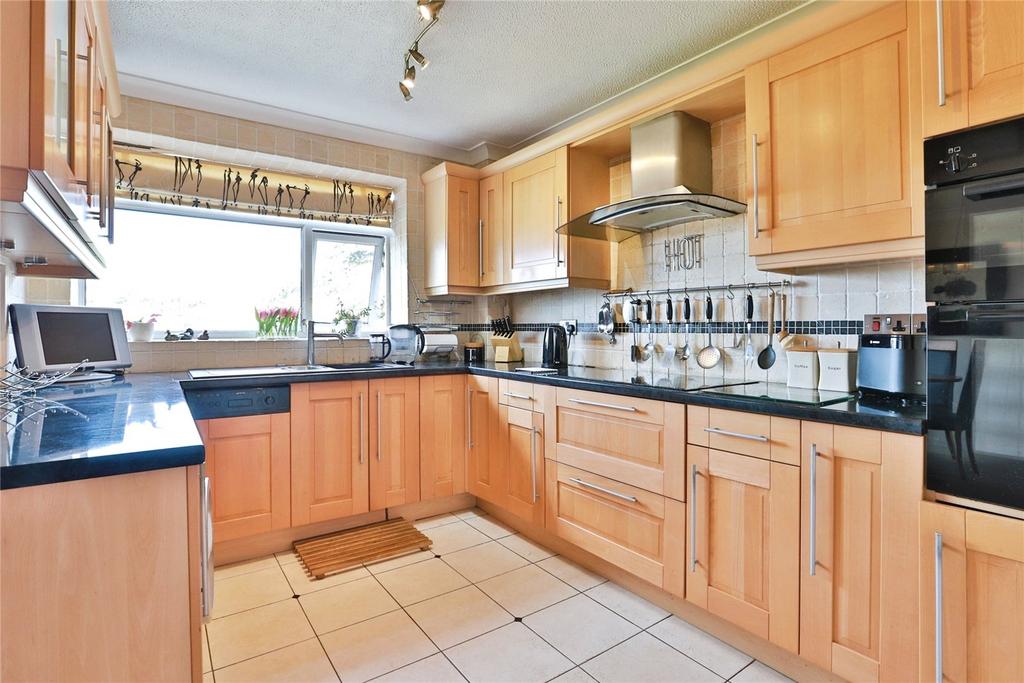 Apartment in Bournemouth - View 3