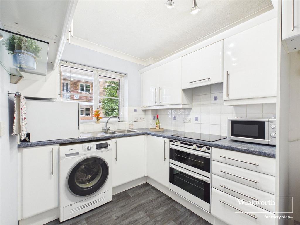Apartment in Berkshire - View 5