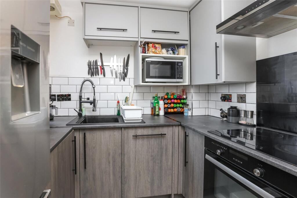 Apartment in Glasgow - View 3