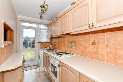 3 bedroom end of terrace house for sale, Upminster Road South, Rainham RM13