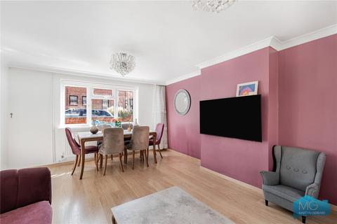 3 bedroom end of terrace house for sale, Moat Crescent, London, N3