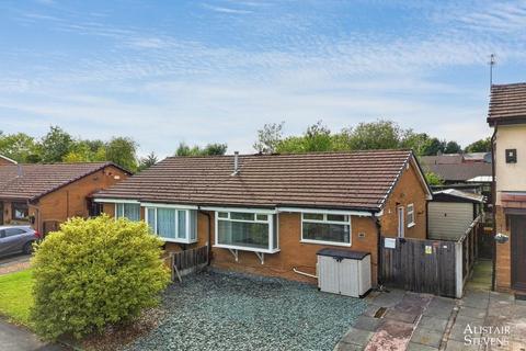 2 bedroom semi-detached bungalow for sale, Ravenwood, Chadderton