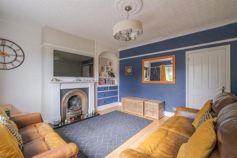 3 bedroom terraced house for sale, Castlefields Drive, Brighouse