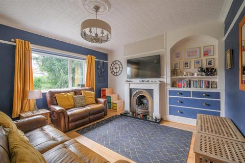 3 bedroom terraced house for sale, Castlefields Drive, Brighouse