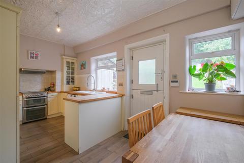 3 bedroom terraced house for sale, Castlefields Drive, Brighouse