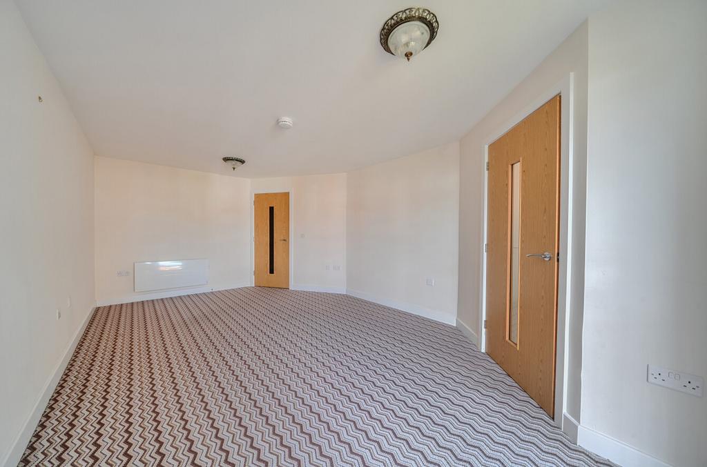 House in Southampton - More