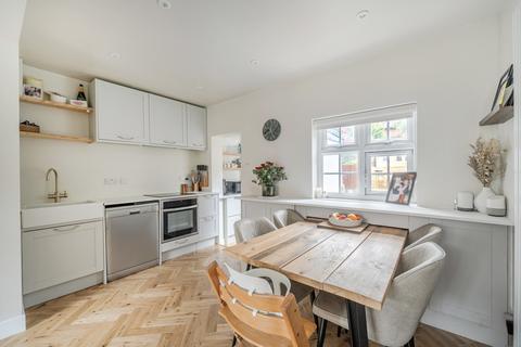 2 bedroom terraced house for sale, Cline Road, Guildford, GU1
